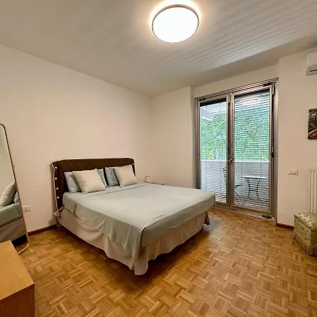 Aurora Gargen In Centro Триест