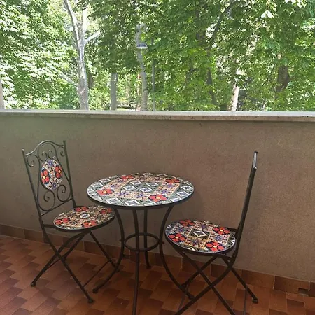 Aurora Gargen In Centro * Триест